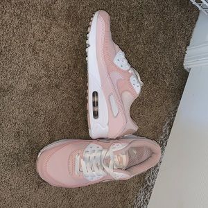 Brand new Nike’s, love these! I just grew out of the style and never wore them!